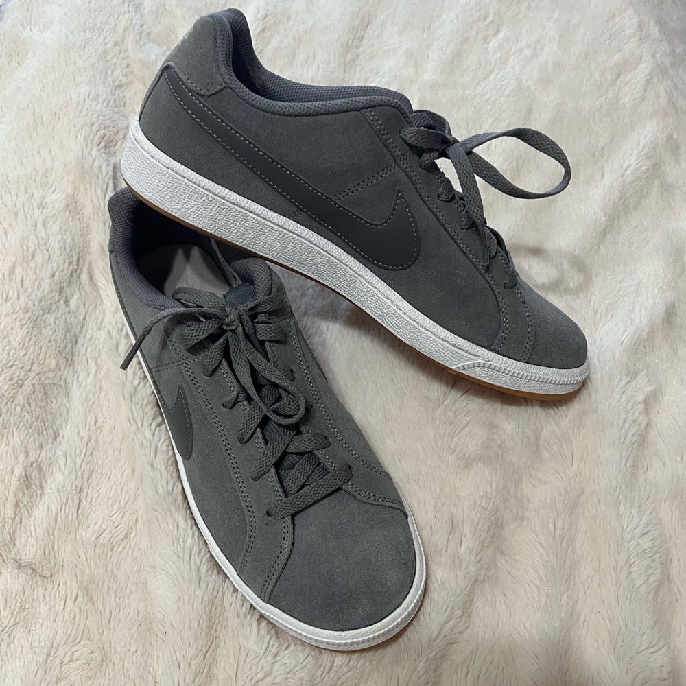Nike Court Royale gray suede sneakers - size 9.5